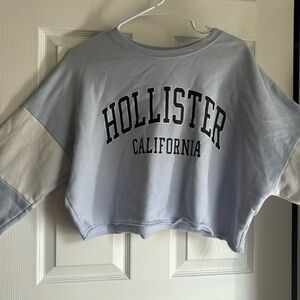Cropped Hollister Crew Neck